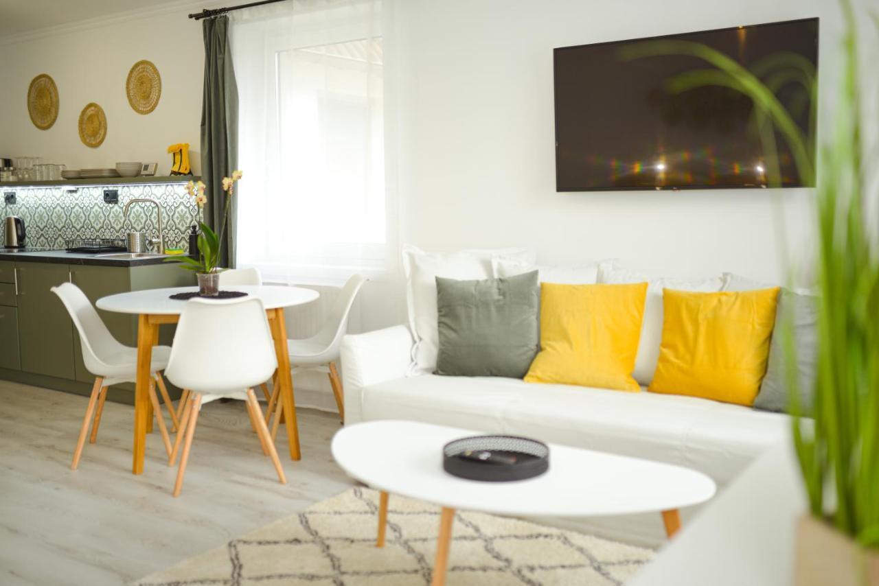 Raba92 Apartman House المظهر الخارجي الصورة
