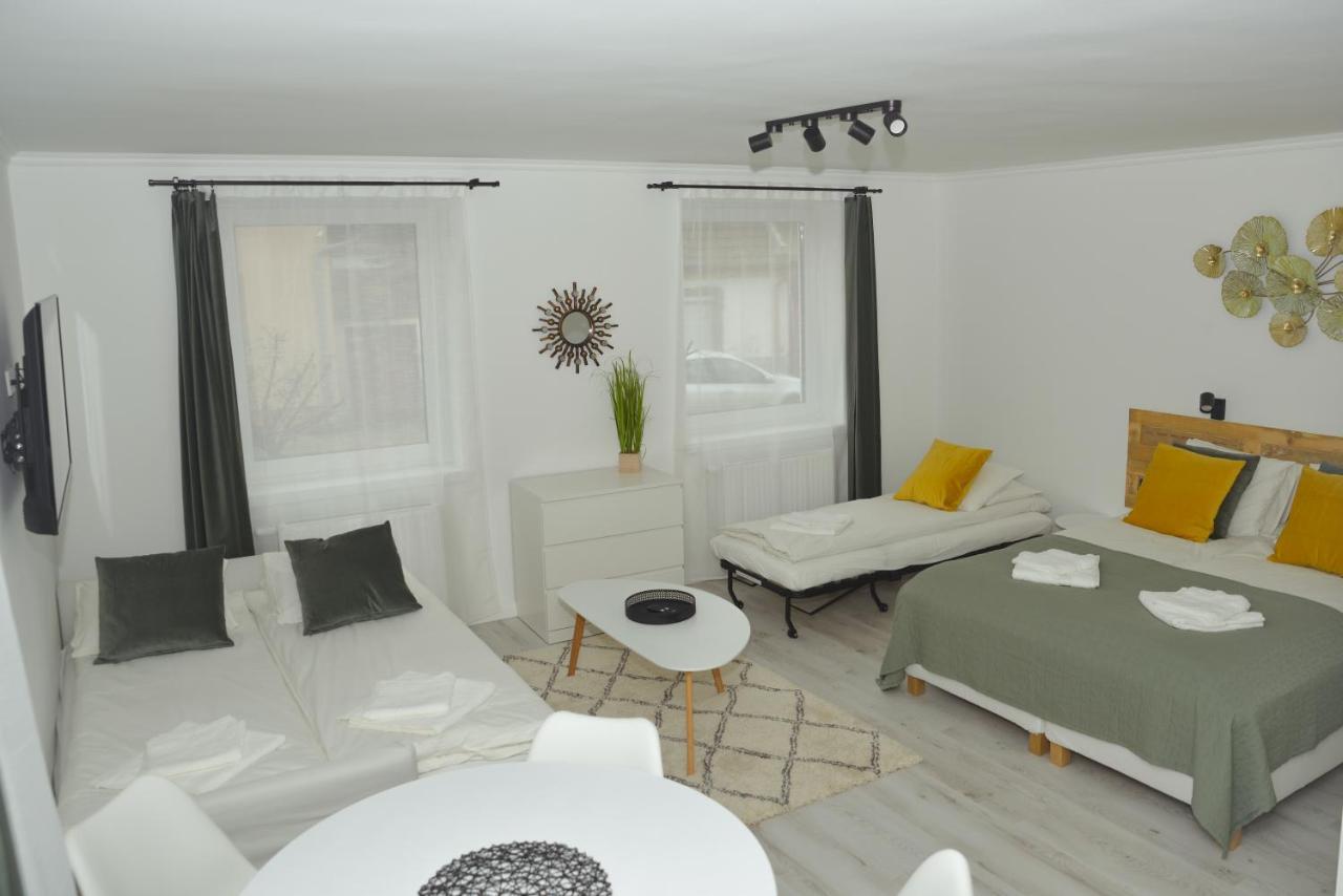 Raba92 Apartman House المظهر الخارجي الصورة