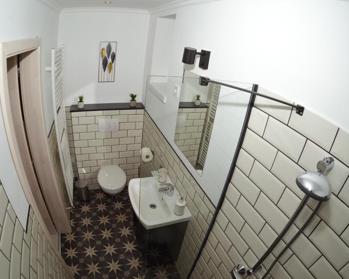 Raba92 Apartman House المظهر الخارجي الصورة