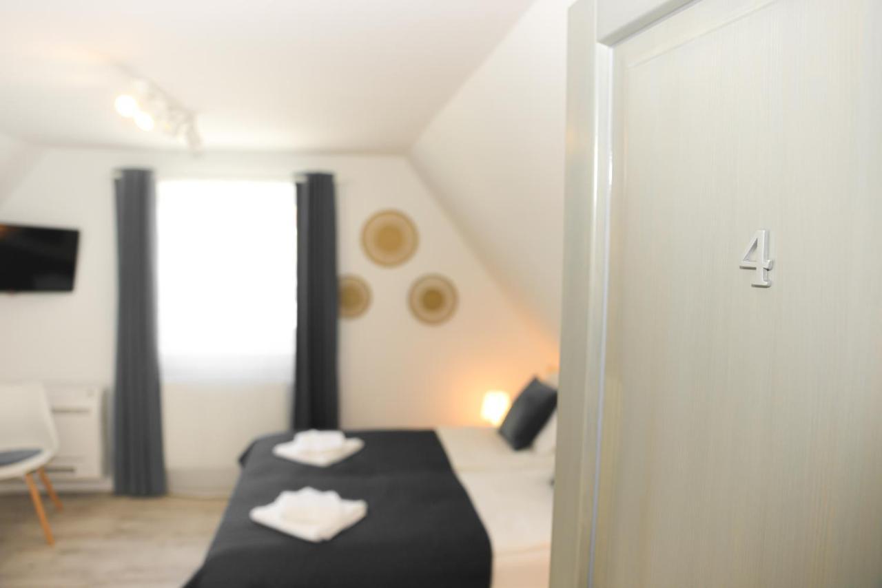 Raba92 Apartman House المظهر الخارجي الصورة